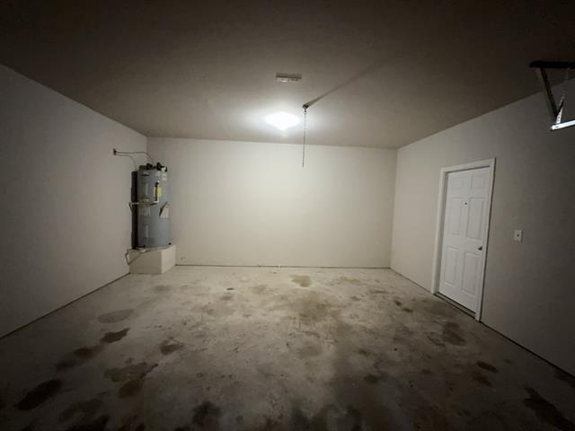 Building Photo - 704 E College St