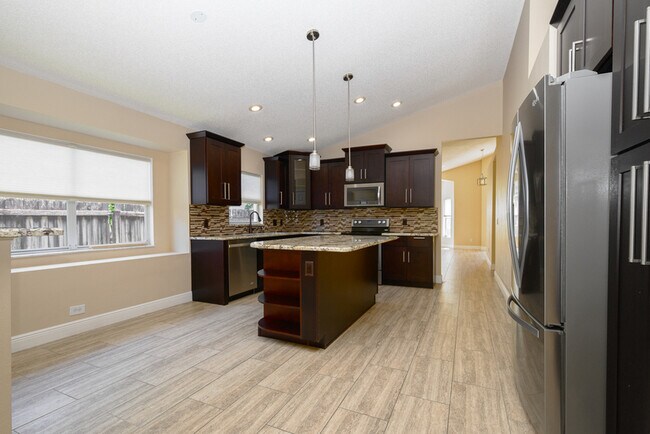 Building Photo - 12803 Maribou Cir
