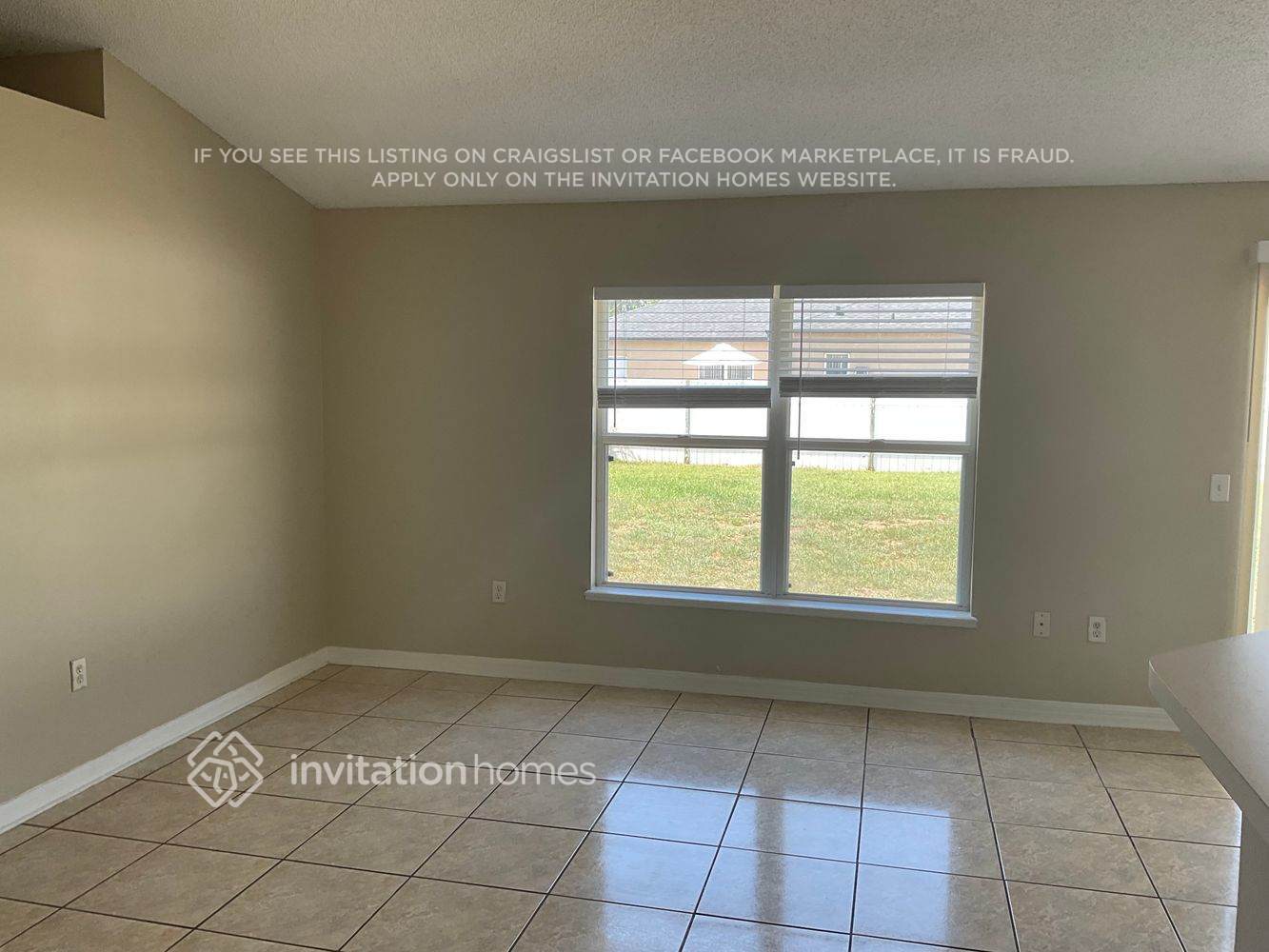 Building Photo - 1160 St Tropez Ct