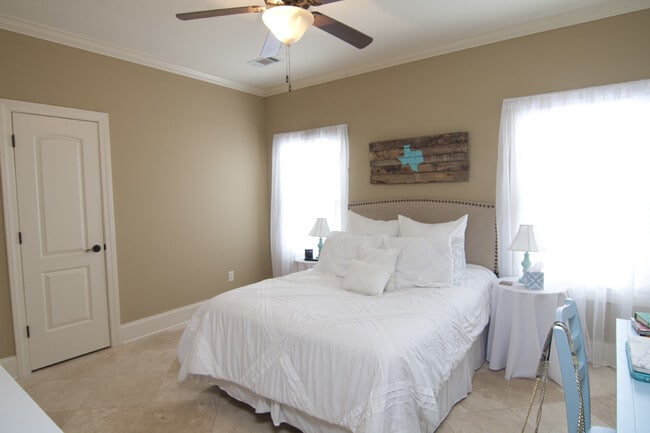 Building Photo - Falls Grove