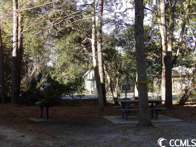 Building Photo - 10166 Beach Dr SW