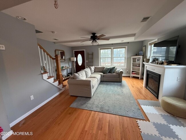 Building Photo - 66 Sea Drift Ave