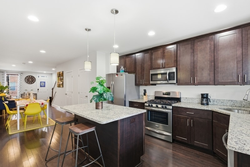 Building Photo - 1012 McDonogh St