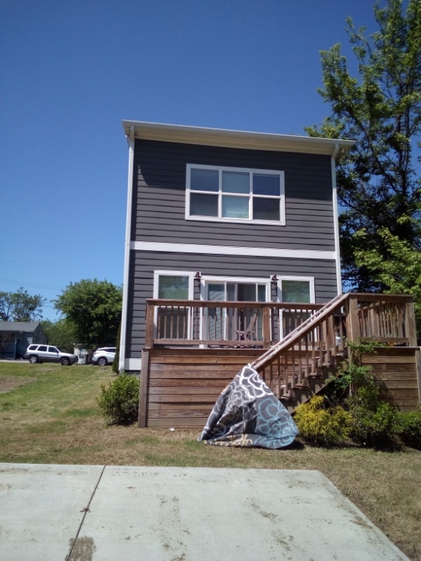 Building Photo - 804 Lena St