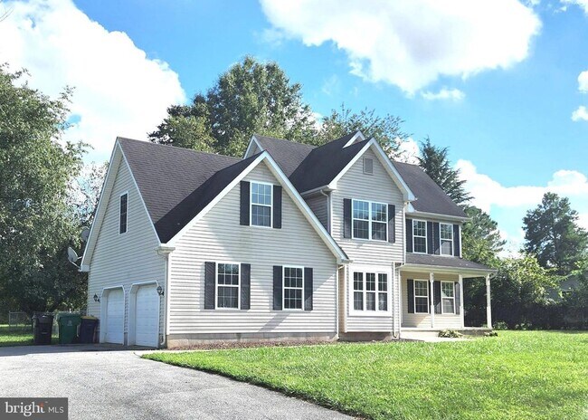 Building Photo - 62 Liberto Ln