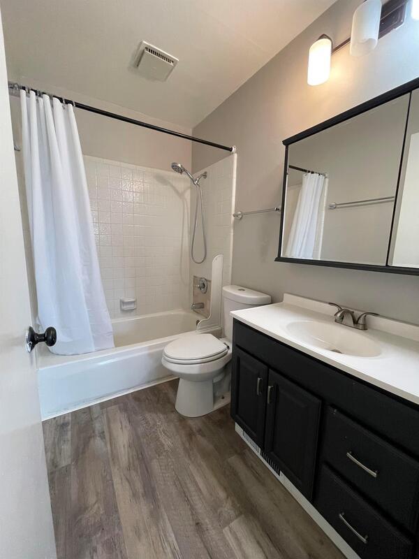 Building Photo - 474 Mayo Cir