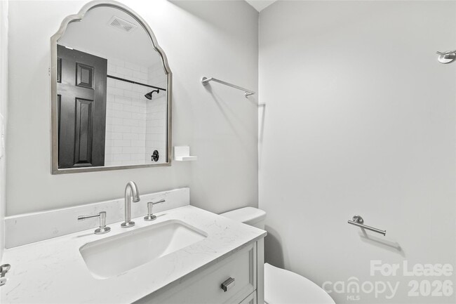 Building Photo - 3800 Terrebonne Ct