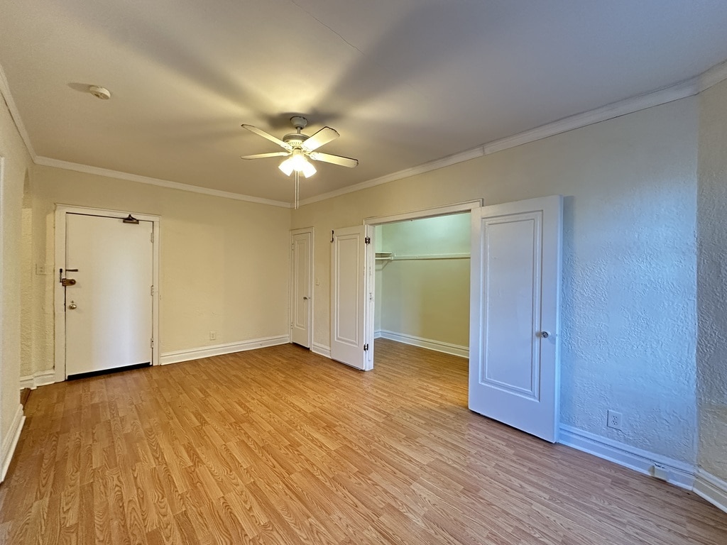 Building Photo - 4830 N Damen Ave