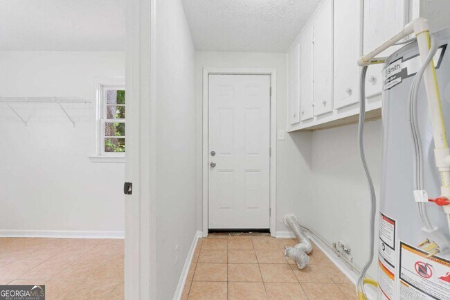 Building Photo - 119 McBee St