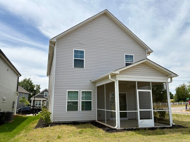 Building Photo - 101 Brown Cir