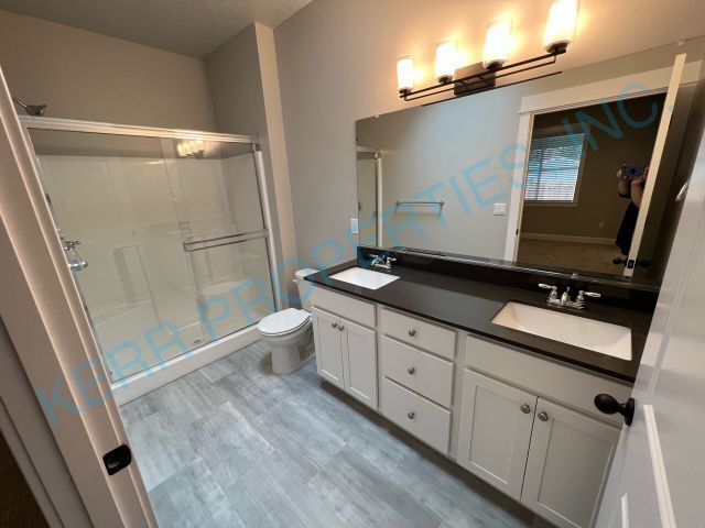 Building Photo - Charming 4-Bedroom Home with 2 Full Baths in the Heart of Oak Grove – 1709 Sq Ft of Comfort!