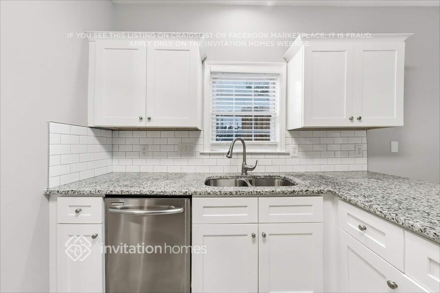 Building Photo - 2367 Eagle Glen Ct