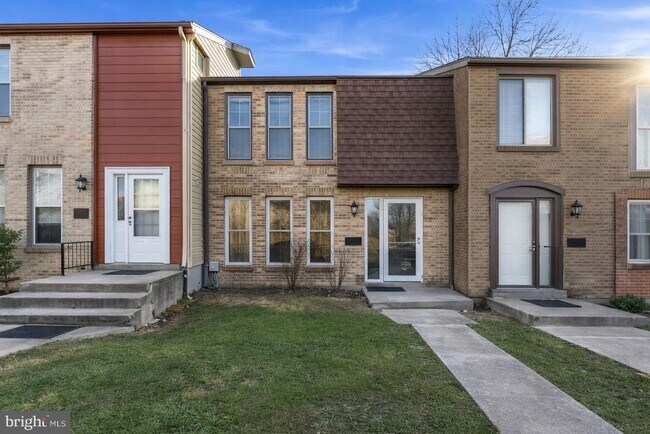 Building Photo - 6911 Cipriano Woods Ct