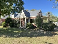 Building Photo - 223 Cumberland Dr