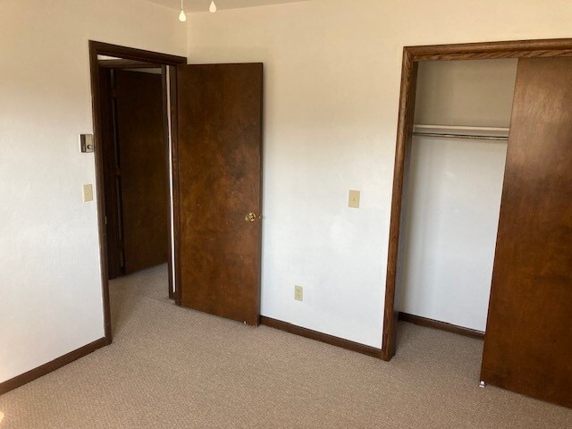 Back Bedroom - 5210 Walnut Valley Dr