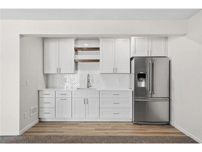 Building Photo - 5610 Xene Ln N