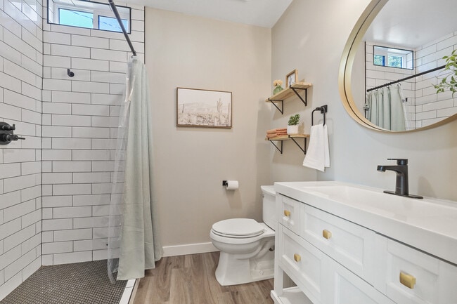 Building Photo - 1311 S Adams St