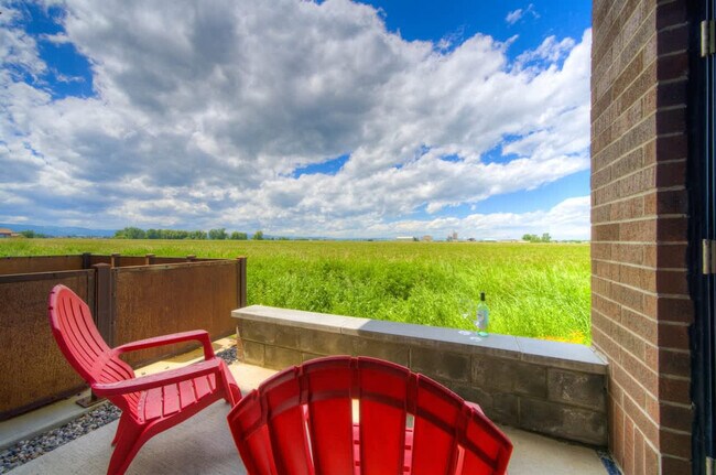 Building Photo - 2210 Remington Way