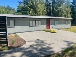 Building Photo - 27367 Lindvog Rd NE