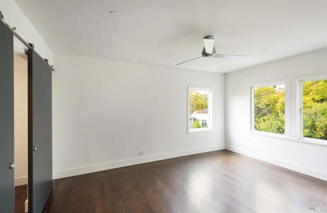 Building Photo - 1309 Nye St