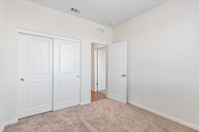 Building Photo - 2212 Water Cyn Dr