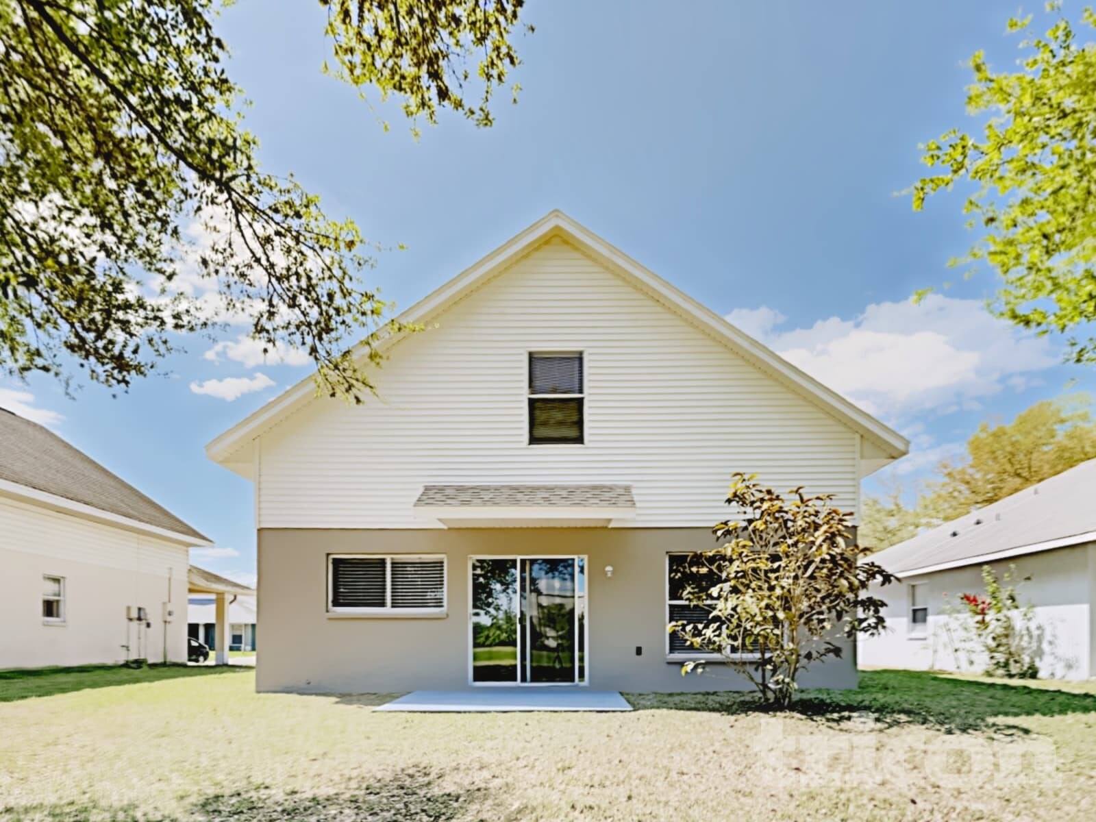 Building Photo - 10211 Summerview Cir