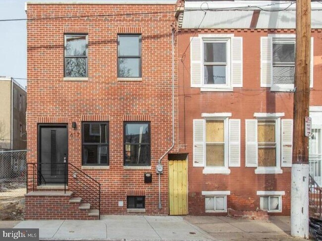 Building Photo - 617 Hoffman St