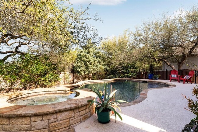 Building Photo - 4013 Gandara Bend