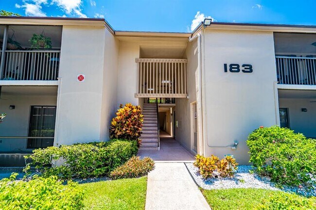 Building Photo - 183 Deer Creek Blvd