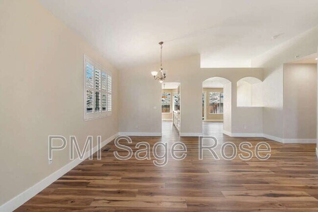 Building Photo - 4276 Talladega Dr