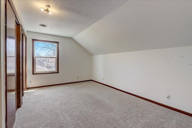Building Photo - 4Bed/2Bath - Home For Rent in Fort Atkinson