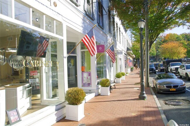 Building Photo - 116 Spring Rd