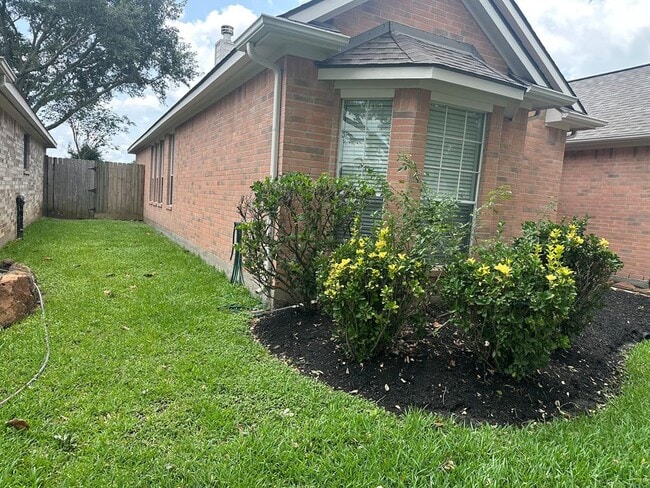 Building Photo - 16719 Keegans Ridge Way Dr
