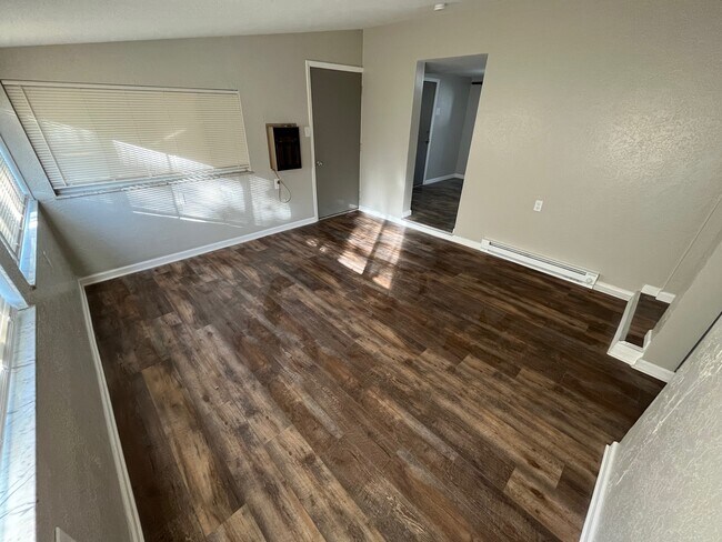Building Photo - 1707 Cherry Way