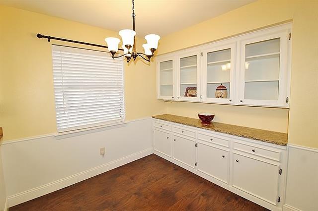 Building Photo - 1610 Alexander Dr