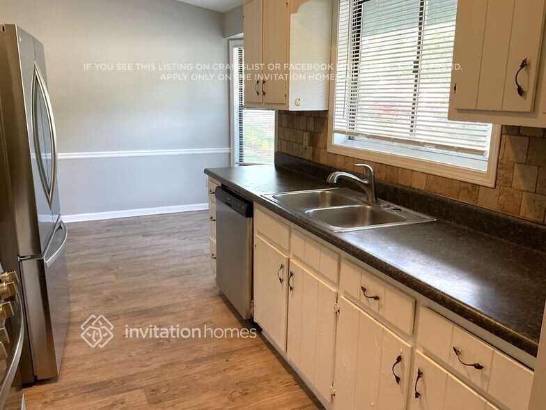 Building Photo - 2479 Wood Meadows Dr