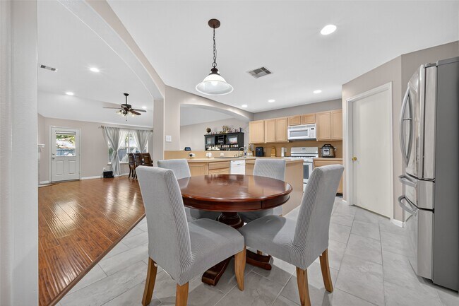 Building Photo - 21539 Olympic Forest Dr