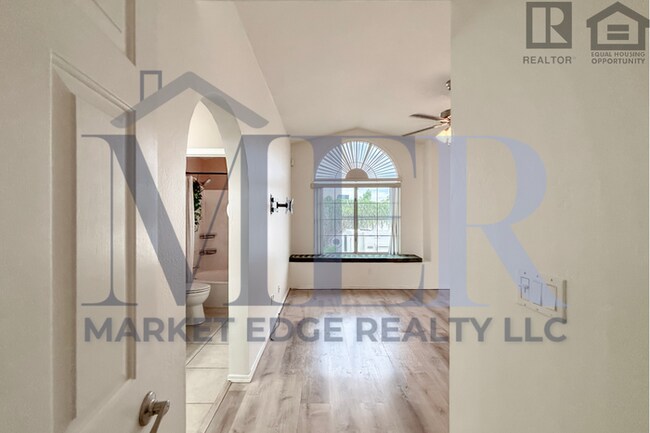 Building Photo - 3Bed/3Bath Home at Cave Creek/Greenway Rd!...