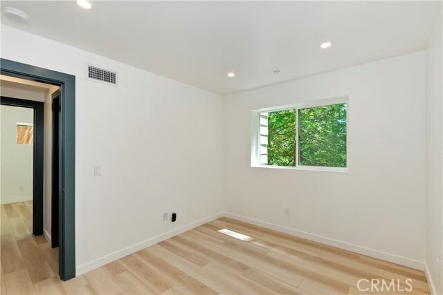 Building Photo - 441 Oriole Dr