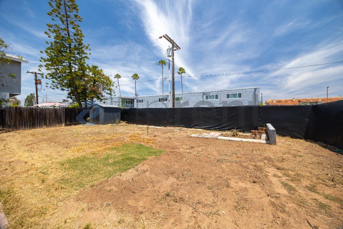 Building Photo - Unit