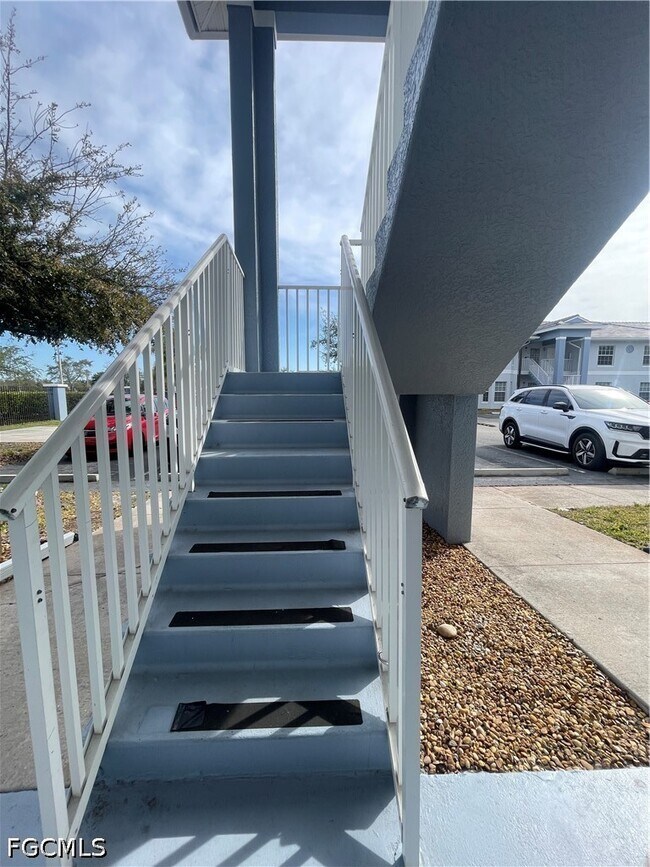 Building Photo - 8555 Bernwood Cove Loop