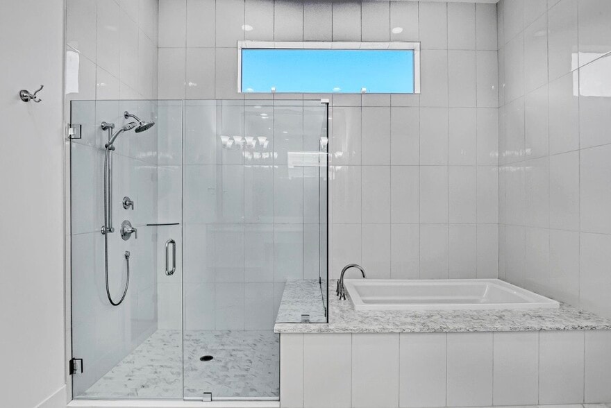 Building Photo - 13501 Artisan Cir