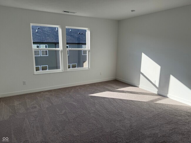 Building Photo - 15203 Farrington Rd