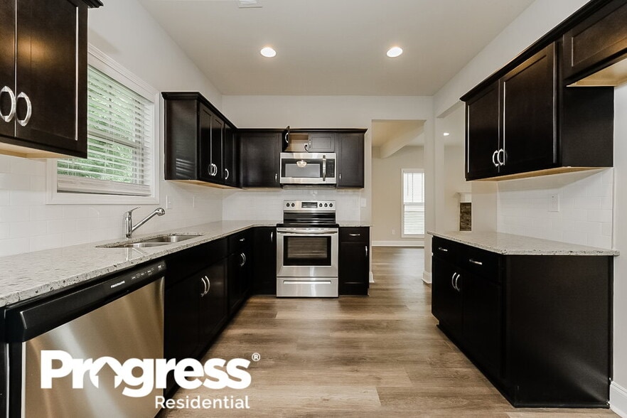 Building Photo - 52 Lafayettes Landing