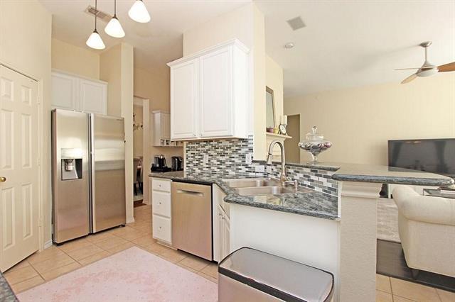 Building Photo - 1861 Carson Ln