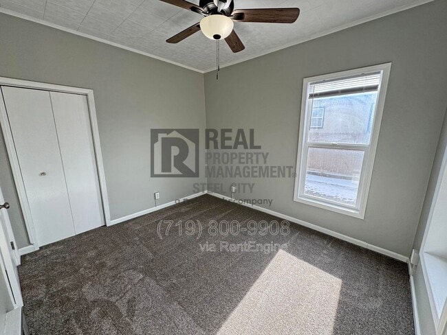 Building Photo - 1626 E Routt Ave