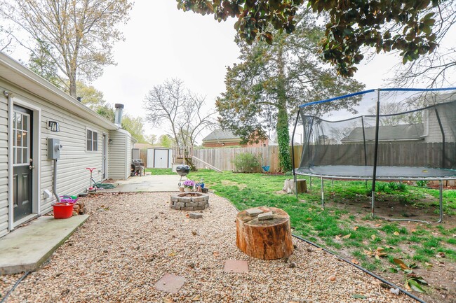 Building Photo - Stylish 3-Bed Brick Home in Central VB!