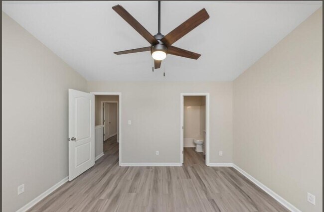 Building Photo - 3009 Fields Dr