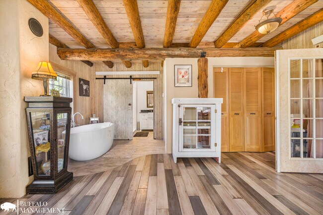 Building Photo - 575 Targhee Towne Rd