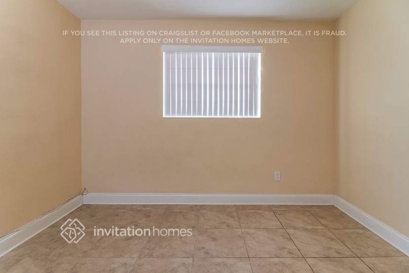 Building Photo - 7041 SW 2nd Ct